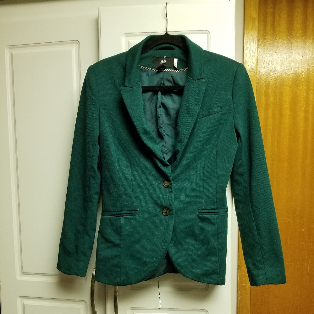 🍁🌺H&M double buttoned fitted lined blazer with faux front pockets